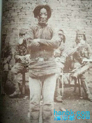 中国军人抗战老照片――她的微笑，让敌人害怕！